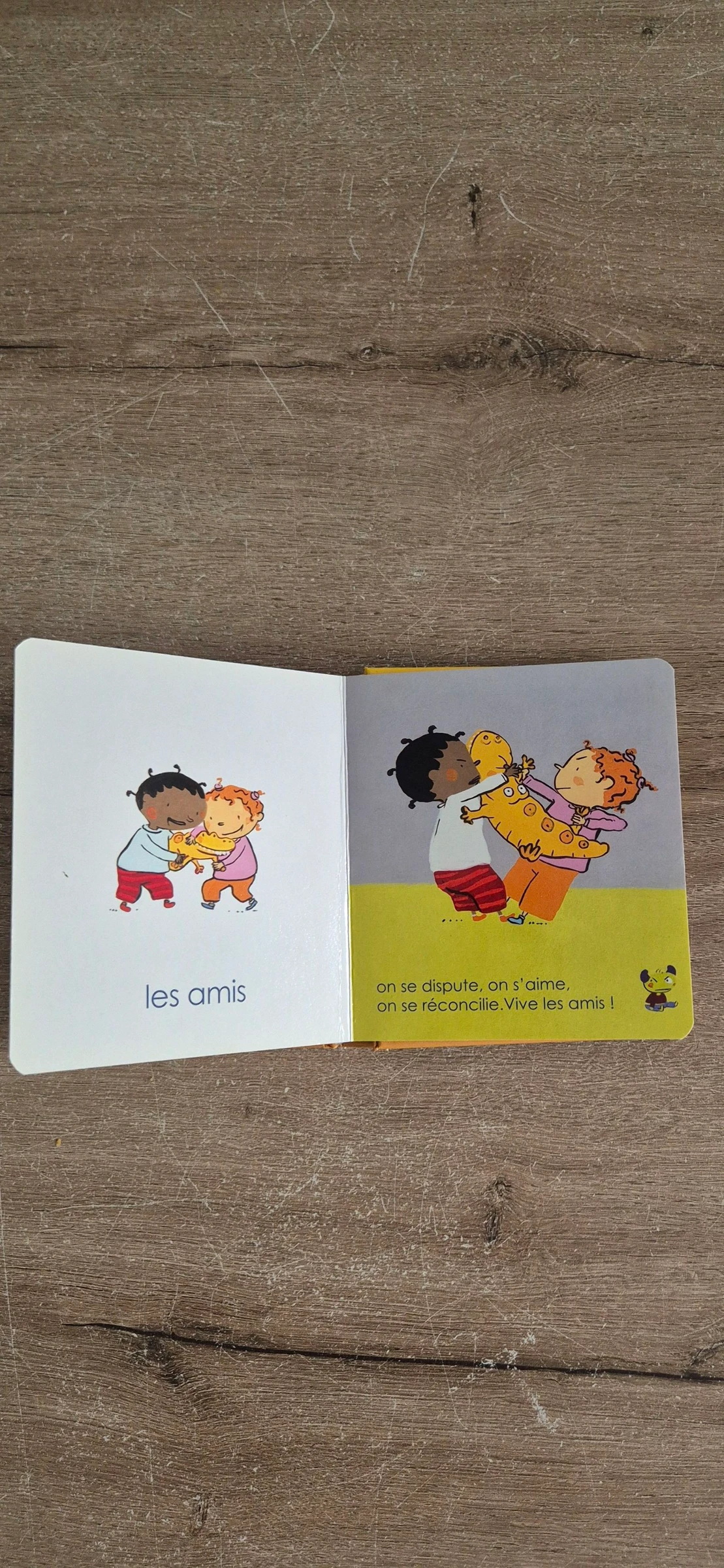 Livre imagier A la crèche  – photo 12